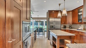 Villa, letti multipli, patio, vista campo da golf (184 Twin Oaks) | Cucina privata