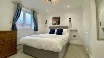 3 bedrooms, iron/ironing board