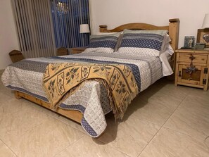 مكواة/لوح كي وواي فاي وملاءات أسرّة