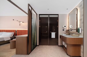Dusche, Regendusche, kostenlose Toilettenartikel, Haartrockner