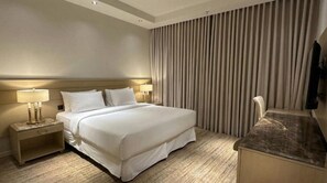 Minibar, rideaux occultants, draps fournis