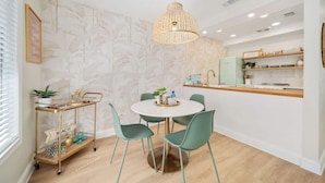 Dining - Luxury Villa 3 Blocks to Beach, Saltwater Pool, Outdoor Oasis, firepit, sunlounge's, mini putt and close to all the area has to offer. (Cape Canaveral)