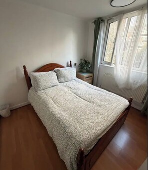 Bügeleisen/Bügelbrett, WLAN, Bettwäsche