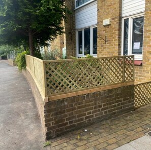 Property grounds - TKS / Modern 1BED Flat (Plaistow, London) (London)