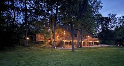 Pearl’s Place- a Creekside Cabin