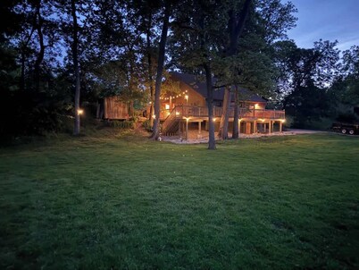 Pearl’s Place- a Creekside Cabin