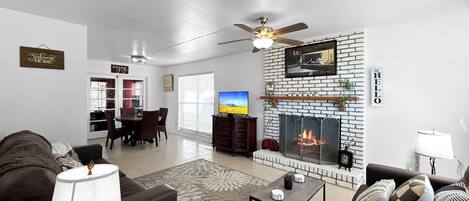 TV connectée, cheminée