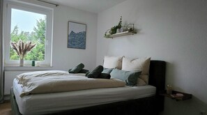 1 bedroom, WiFi, bed sheets - Central & quiet apartment near the main station, university and Chemnitz city center (Chemnitz)
