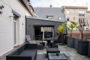 Outdoor dining - Le Saint-Quentin - Studio avec Terrasse (Saint Quentin)