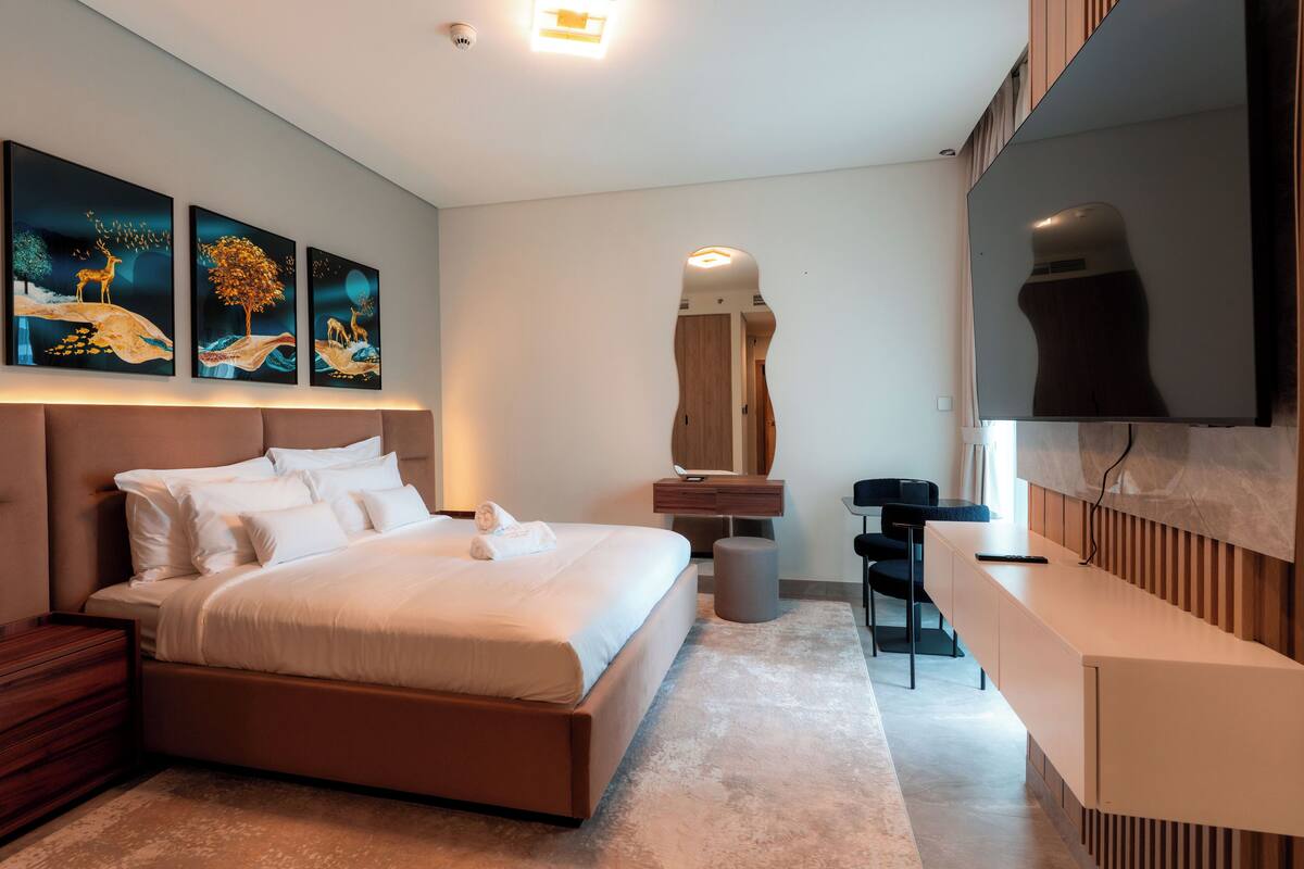 Studio, 1 kingsize bed, balkon, uitzicht op de stad | Luxe beddengoed, een strijkplank/strijkijzer, gratis wifi, beddengoed