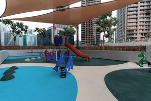 Children's play area - outdoor - Heaven's Dreams Peninsula One Business Bay (Dubai)