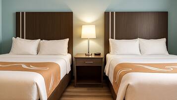 Ferros/tábuas de passar roupa, Wi-Fi, roupa de cama