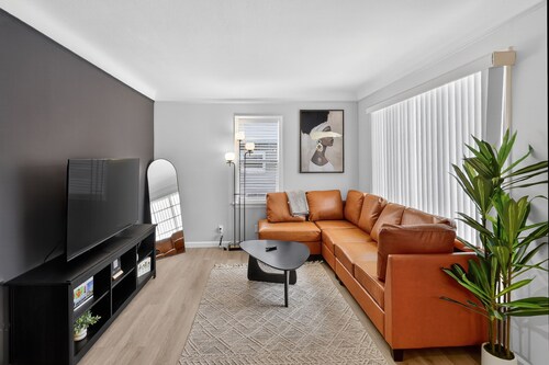 Stunning Home 15 Min to Downtown & Airport