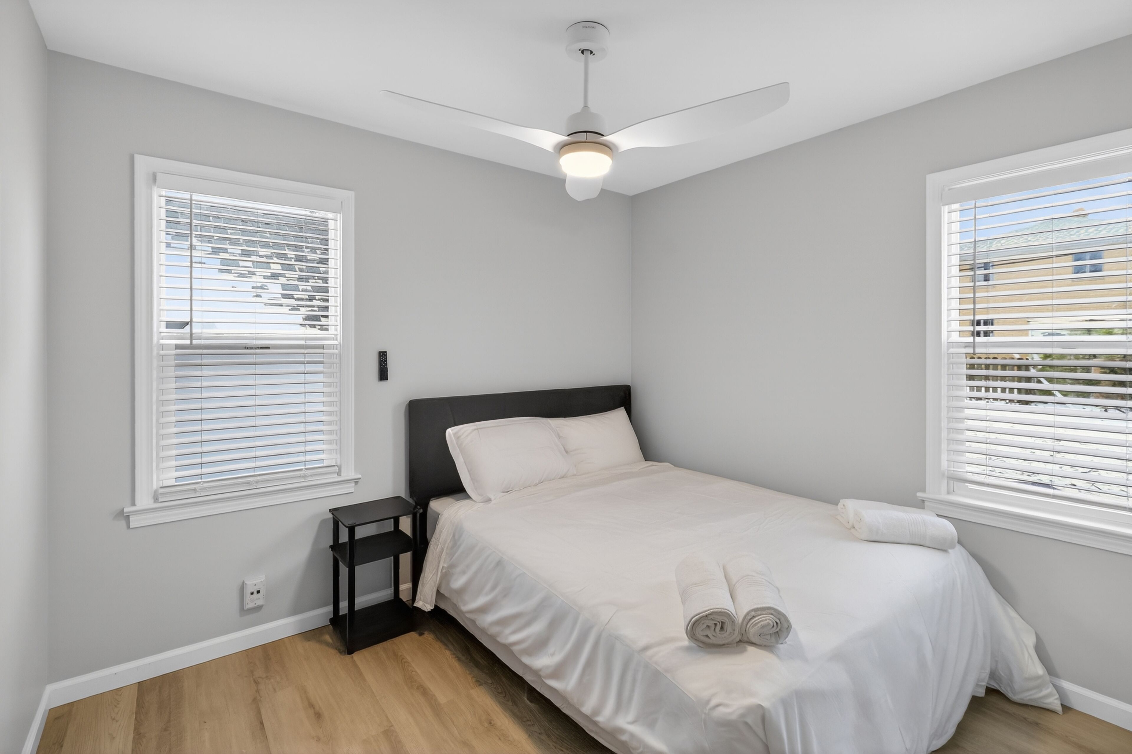 4 bedrooms, WiFi, bed sheets