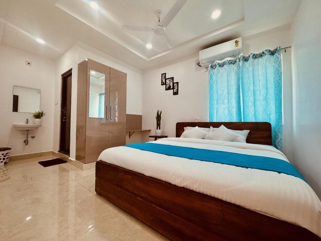 Egyptian cotton sheets, premium bedding, down duvets, memory-foam beds