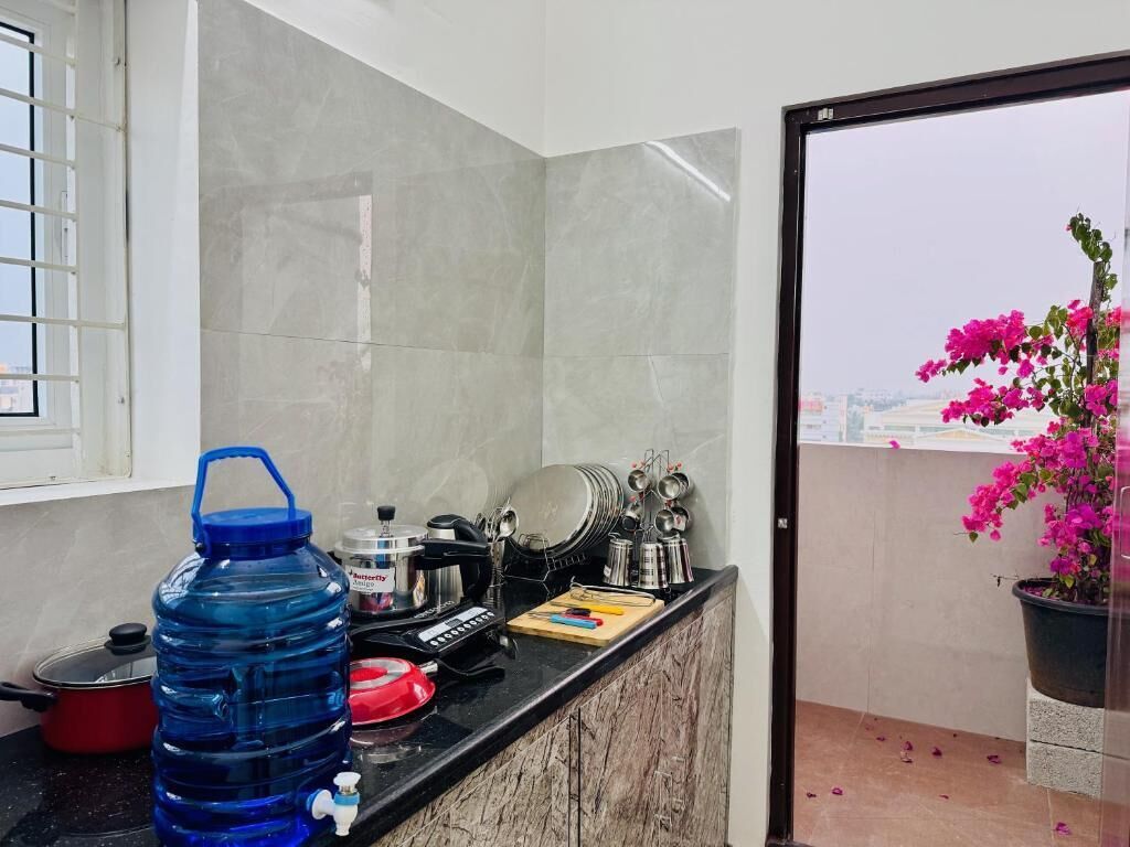 大冰箱、烤面包机、电饭煲、搅拌机