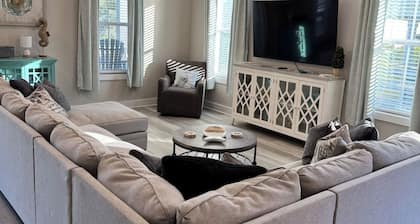 Beachview Bliss at The Billfish Luxury 4BR Home in Gulfport