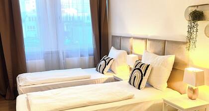 BIG New 8 Rooms Boutique Flat Berlin City Center 1ALocation
