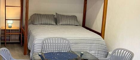 WiFi, bed sheets