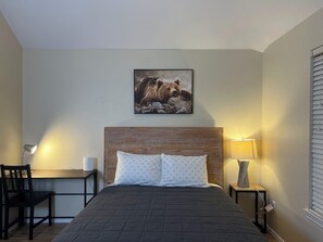 4 chambres, fer et planche à repasser, Wi-Fi, draps fournis