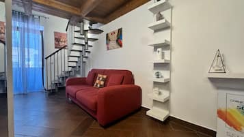 Family Apartment, 2 Bedrooms, City View | Interior