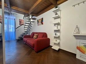 Family Apartment, 2 Bedrooms, City View | Interior - Spàzio apartments duomo (Catania)