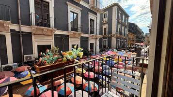 Perhehuoneisto, 2 makuuhuonetta, kaupunkinäköala | Näkymä huoneesta