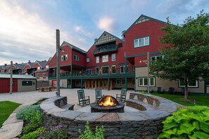 Gather around the glowing fire pit and unwind under the open sky, the perfect way to end a day of adventure.