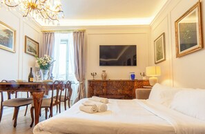 1 bedroom, iron/ironing board, WiFi, bed sheets - VIEW OF CAMPO DE FIORI 2 (Roma)