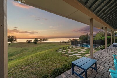 Ocean Views LAKEFRONT with Saltwater Pool