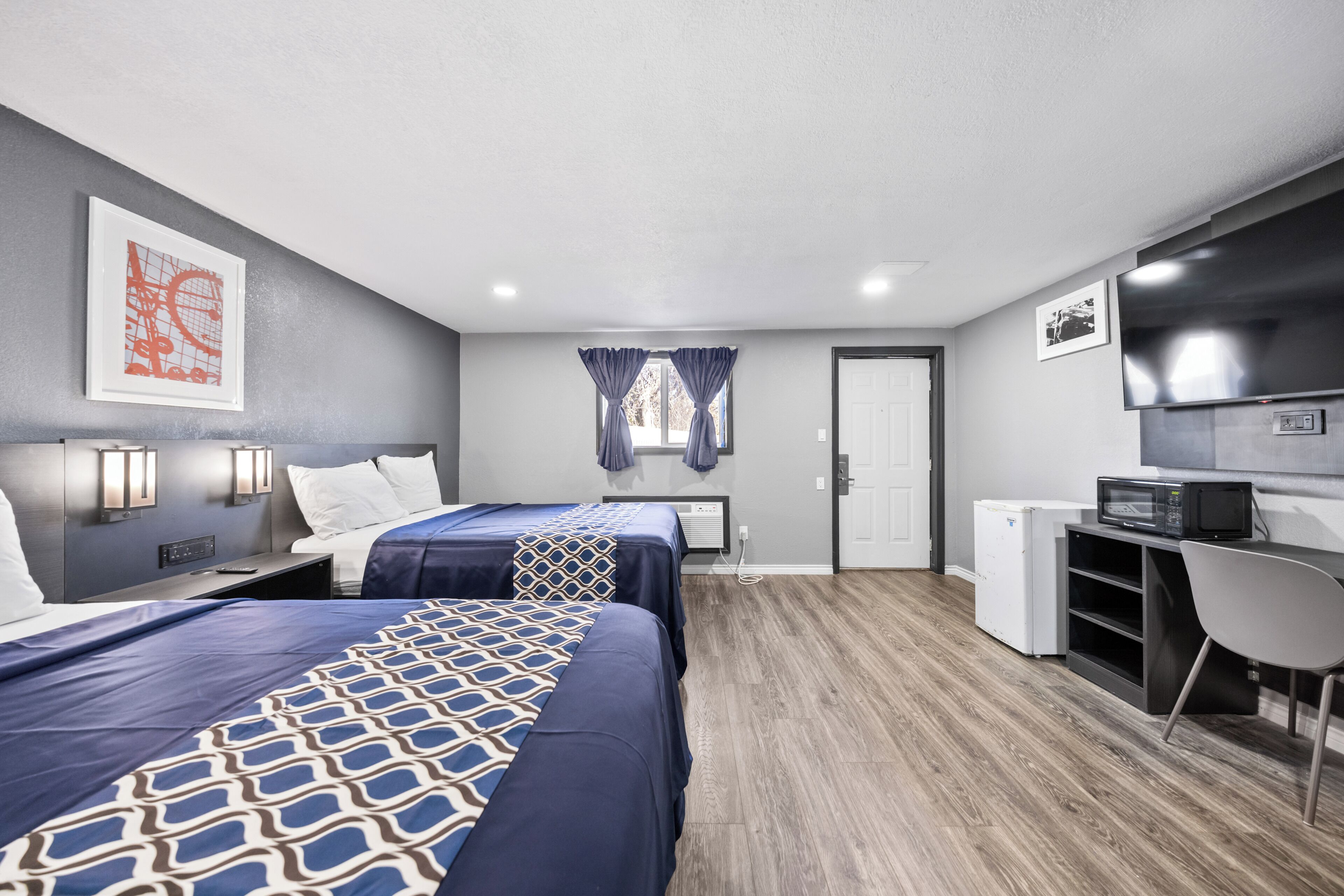 Standard Double Room | Desk, laptop workspace, iron/ironing board, free WiFi