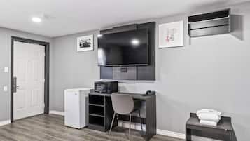 Meja kerja dan Wi-Fi gratis