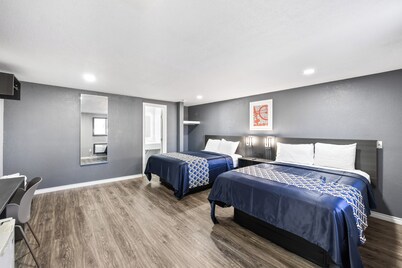 Western Inn by Capital O Cleburne TX