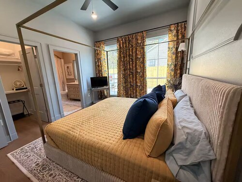 The Grand Magnolia - Entire home in Baton Rouge, Louisiana