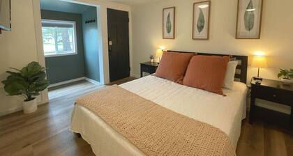 A lovely lakeside Cottage near Saratoga ★ 1BR ★