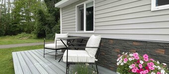 A lovely lakeside Cottage near Saratoga ★ 1BR ★