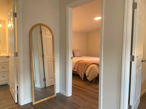 Bureau, Wi-Fi, draps fournis