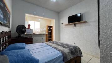 1 室のベッドルーム、WiFi、ベッドシーツ