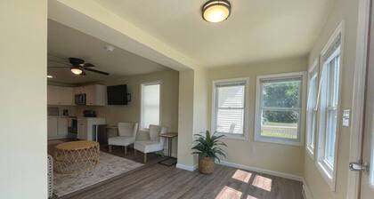 2BR Luxe Suite • Near hospital, lake, and downtown