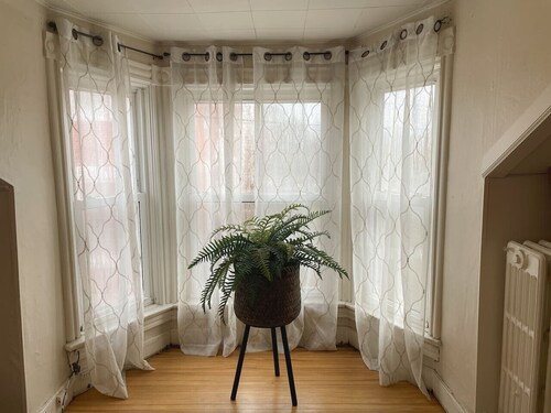 Cozy Rustic Loft • Central Location in Plattsburgh