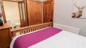 2 chambres, décor unique, ameublement unique, accès au Wi-Fi (inclus)