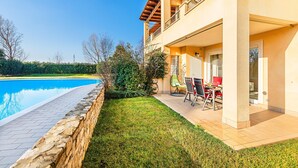 Outdoor dining - Le Corti Caterina B2 with pool (Lonato del Garda)