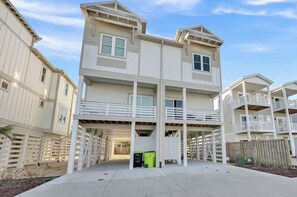 Exterior - The Sunrise Club at Social on Second (Carolina Beach)