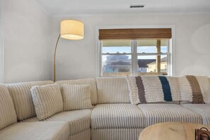 TV - Low Tide Luxe,  A Northend Retreat (Carolina Beach)