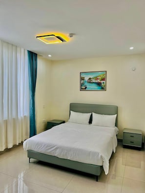 2 habitaciones, tabla de planchar con plancha, wifi y ropa de cama 