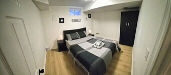 Comfy and Vibrant Home in Mississauga 2BR +Dan