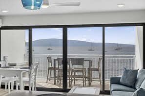 Interior - Lahaina Roads 304 - Oceanfront - NEW LISTING! Great Discounts! (Lahaina)