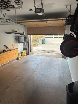 Interior - Urban Luxury • Sleeps 7 • Views of Downtown OKC (Oklahoma City)