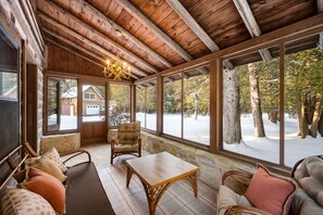 Interior - Private location, close to town, to play, hunt, or unwind—seclusion without sacrificing convenience (ephraim)