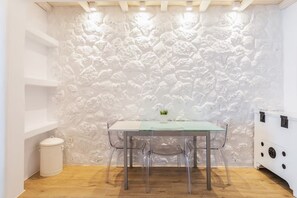 Dining - J’adore Mykonos Villa – Iconic Pool & Views (MYKONOS)